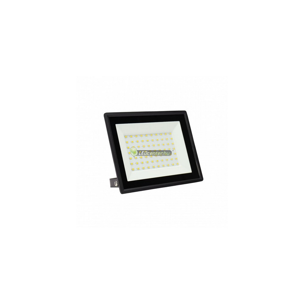 spectrumled-noctis-lux-3-50w-fekete-led-reflektor.jpg NOCTIS LUX 50W LED reflektor fekete, melegfehér SpectrumLED IP65 fényvető