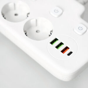 przedluzacz-kobi-linea-fl-2gn-3usb-1usb-c-0-2m-bialy-kobi-aedef7c856604e359426866e1cf4a165-a1997652.jpg KOBI LINEA PRO FL asztali elosztó 2 aljzat + 3× USB-A + 1× USB-C, 3 kapcsolóval, fehér